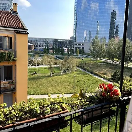 Sotto Il Bosco Verticale House Milan Exterior photo